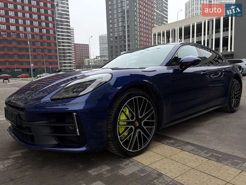Фастбэк Porsche Panamera 2024 в Киеве фото 82 Фастбэк Porsche Panamera 2024 в Киеве