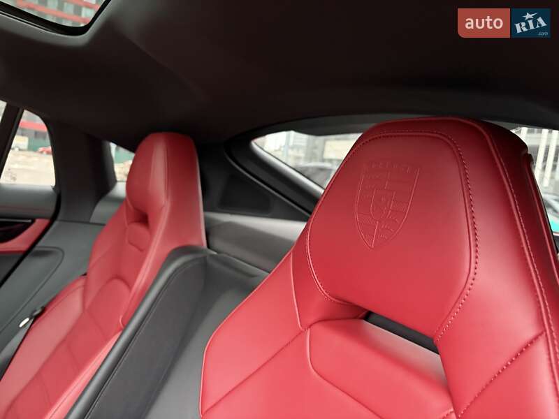 Фастбэк Porsche Panamera 2024 в Киеве фото 111 Фастбэк Porsche Panamera 2024 в Киеве