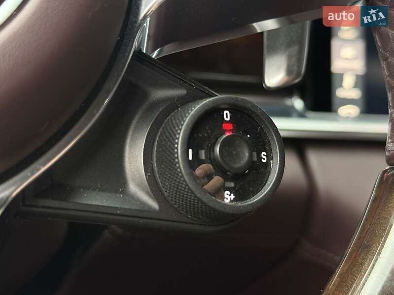 Фастбек Porsche Panamera 2017 в Дніпрі фото 28 Фастбек Porsche Panamera 2017 в Дніпрі