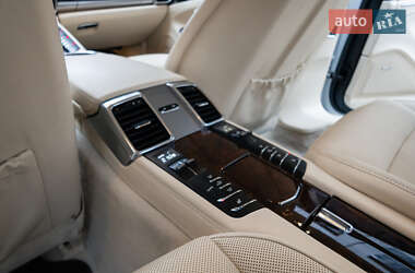 Фастбек Porsche Panamera 2011 в Києві