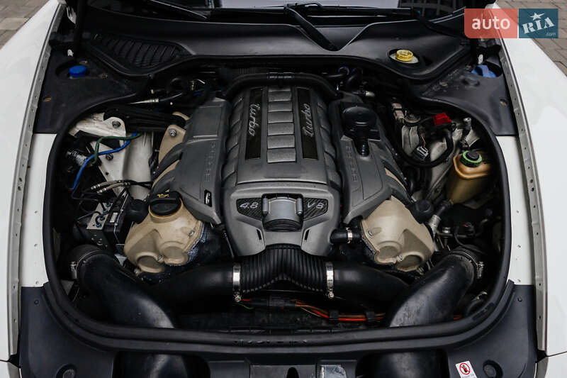 Фастбек Porsche Panamera 2011 в Києві