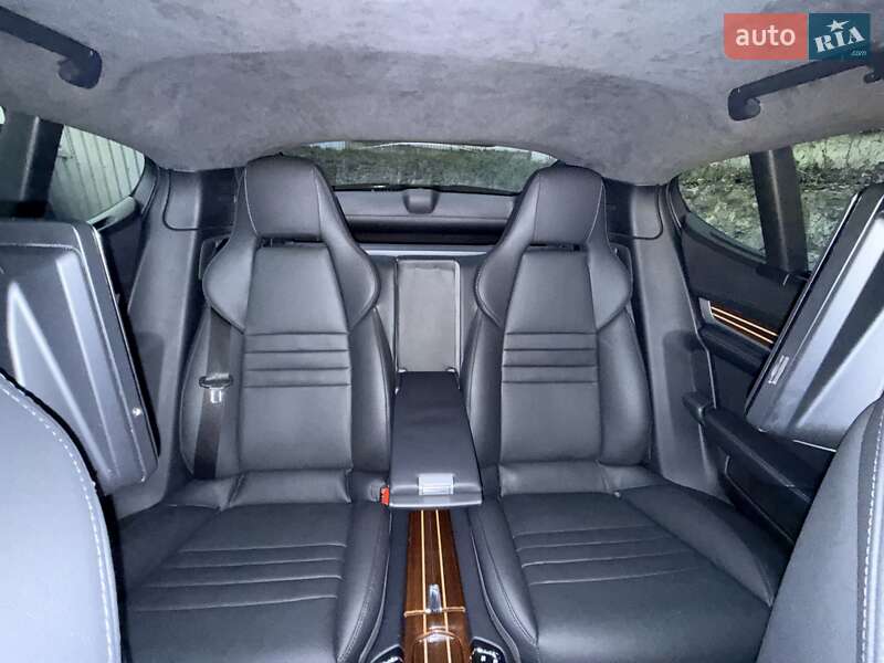 Фастбек Porsche Panamera 2016 в Києві