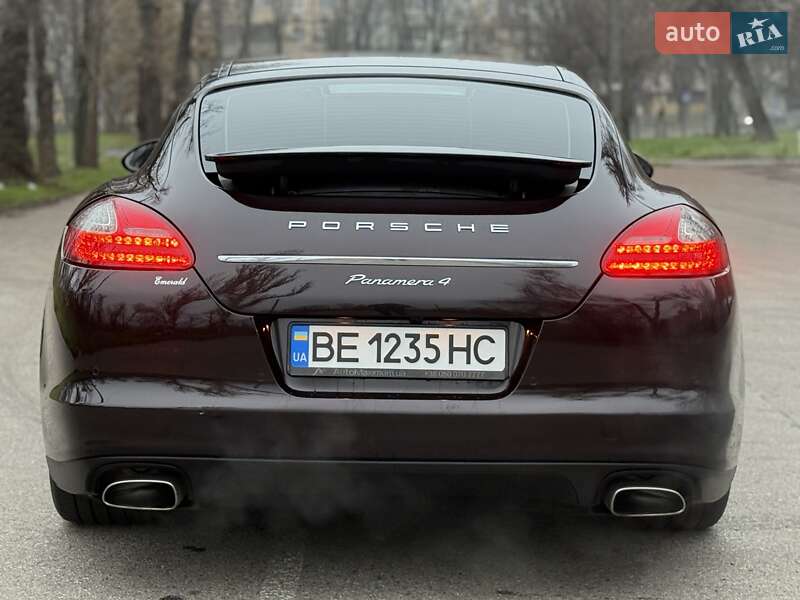 Фастбэк Porsche Panamera 2012 в Кривом Роге фото 6 Фастбэк Porsche Panamera 2012 в Кривом Роге