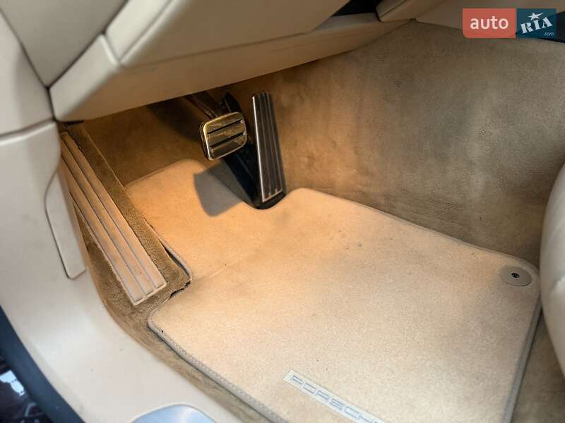 Фастбэк Porsche Panamera 2012 в Кривом Роге фото 36 Фастбэк Porsche Panamera 2012 в Кривом Роге