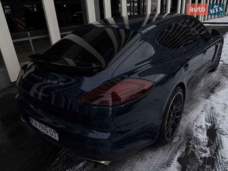 Фастбек Porsche Panamera 2013 в Києві фото 75 Фастбек Porsche Panamera 2013 в Києві