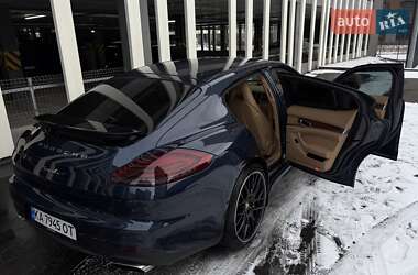 Фастбек Porsche Panamera 2013 в Києві