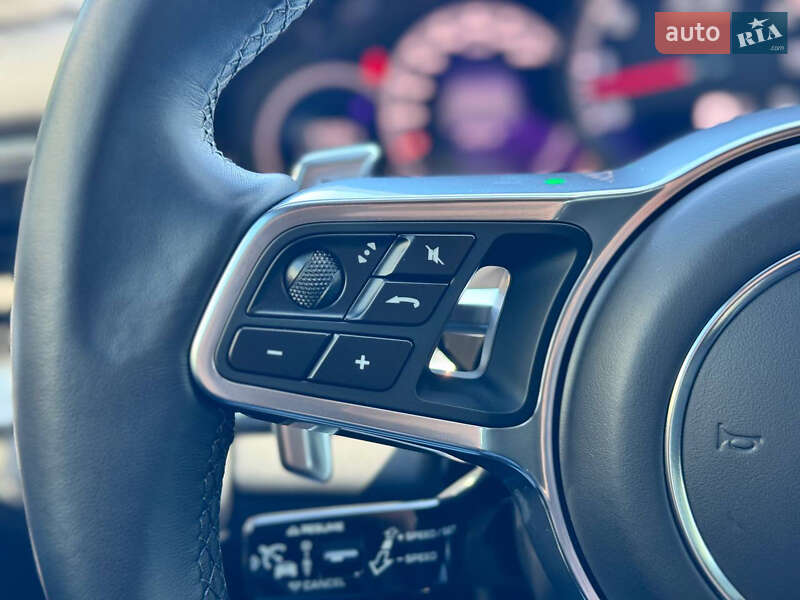 Фастбэк Porsche Panamera 2016 в Киеве