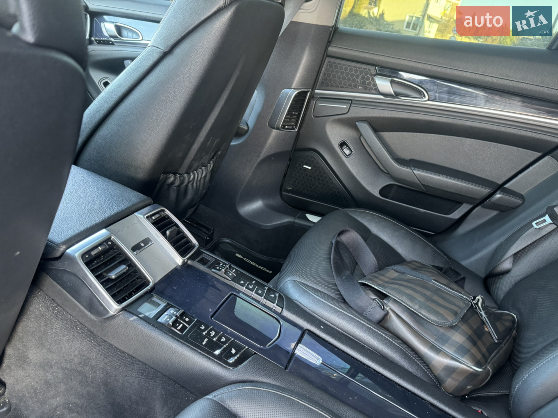 2013 Porsche Panamera - мініатюра 9