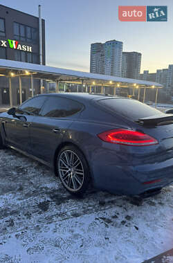 Фастбэк Porsche Panamera 2014 в Киеве