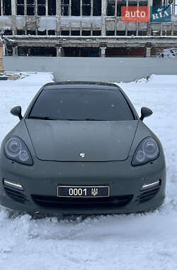 Фастбэк Porsche Panamera 2011 в Харькове
