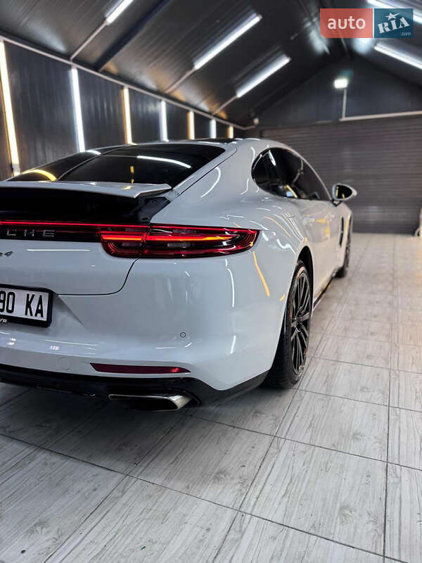 Універсал Porsche Panamera 2017 в Києві фото 9 Універсал Porsche Panamera 2017 в Києві