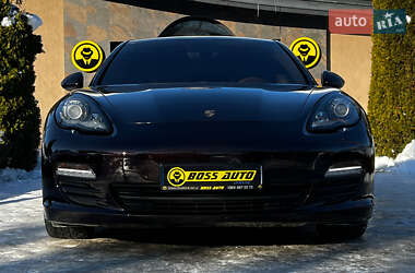 Фастбэк Porsche Panamera 2013 в Львове