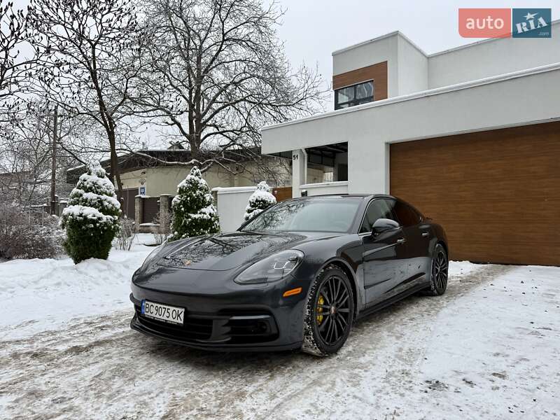 Фастбэк Porsche Panamera 2017 в Киеве фото 2 Фастбэк Porsche Panamera 2017 в Киеве