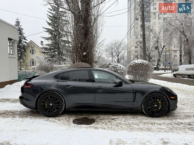 Фастбэк Porsche Panamera 2017 в Киеве фото 13 Фастбэк Porsche Panamera 2017 в Киеве