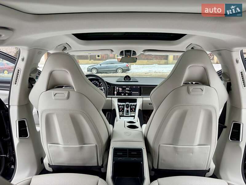 Фастбэк Porsche Panamera 2017 в Киеве фото 37 Фастбэк Porsche Panamera 2017 в Киеве