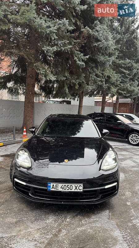 Porsche Panamera 2018