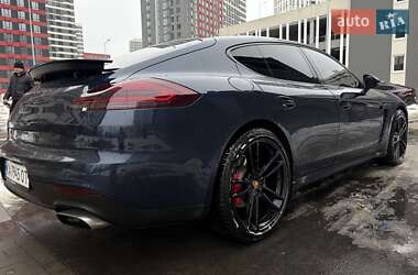 Фастбек Porsche Panamera 2013 в Києві