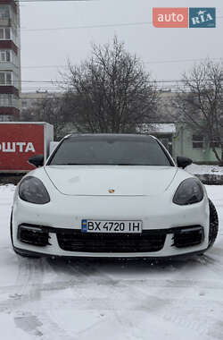 Фастбек Porsche Panamera 2019 в Хмельницькому