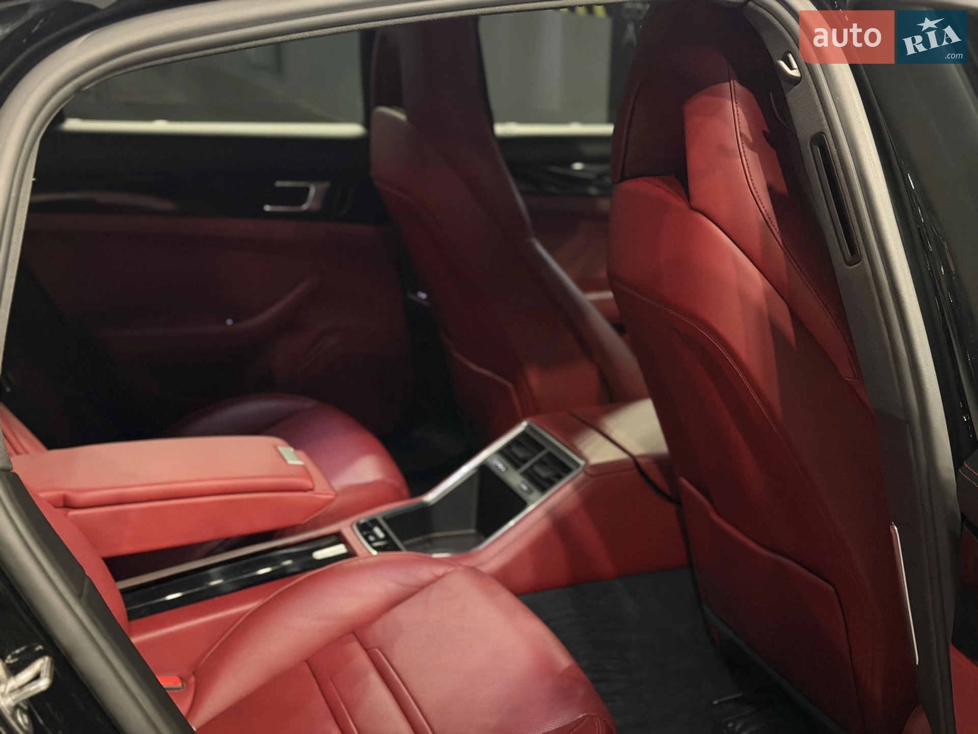 2017 Porsche Panamera - мініатюра 25