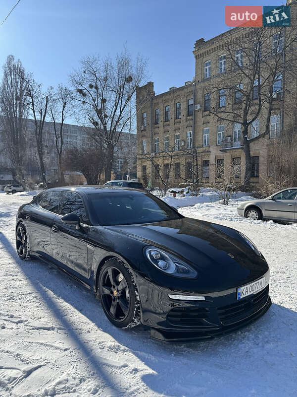 Porsche Panamera 2013