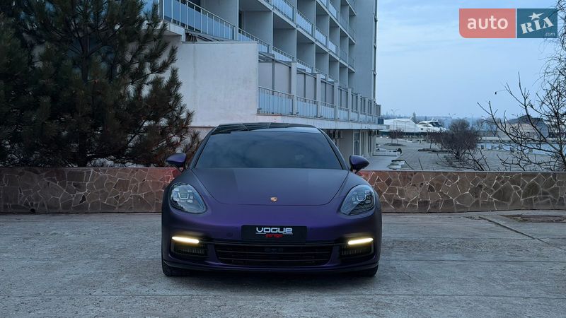Фастбэк Porsche Panamera 2018 в Одессе