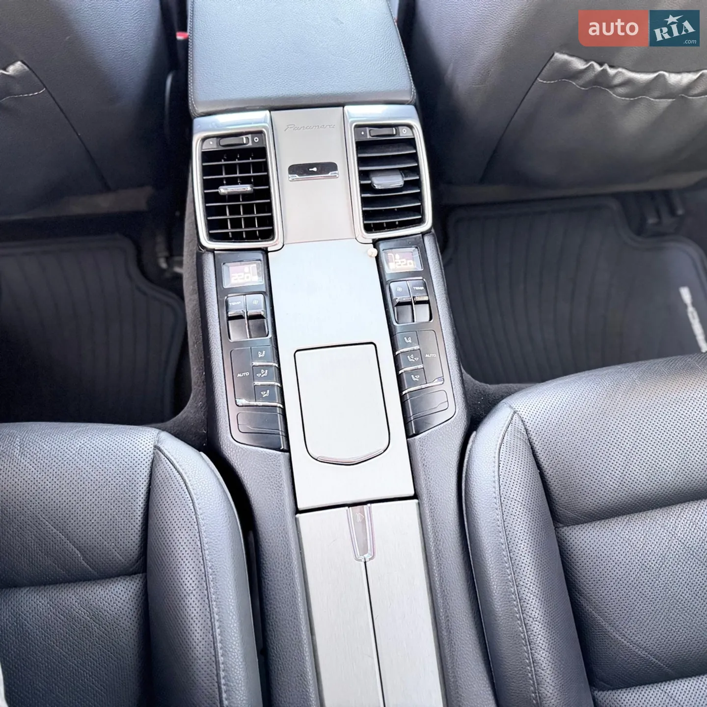 2010 Porsche Panamera - мініатюра 17