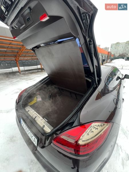 Фастбэк Porsche Panamera 2009 в Харькове
