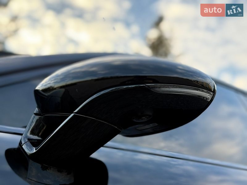 Фастбэк Porsche Panamera 2022 в Львове