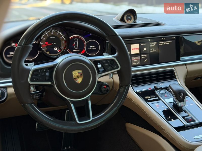 Фастбэк Porsche Panamera 2017 в Киеве