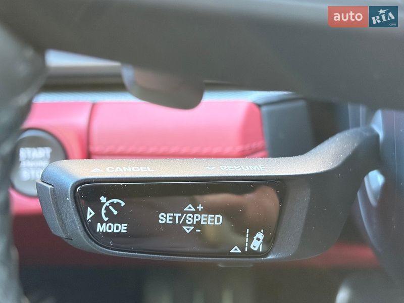 Фастбэк Porsche Panamera 2024 в Киеве