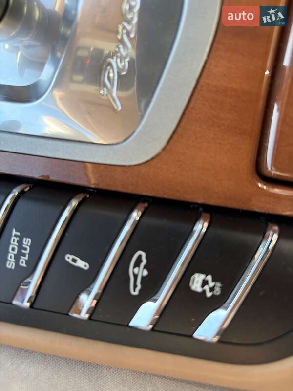 Фастбэк Porsche Panamera 2013 в Киеве