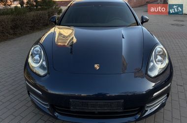 Фастбэк Porsche Panamera 2013 в Киеве