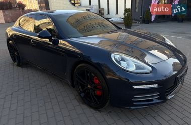 Фастбэк Porsche Panamera 2013 в Киеве