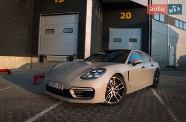 Фастбэк Porsche Panamera 2021 в Львове