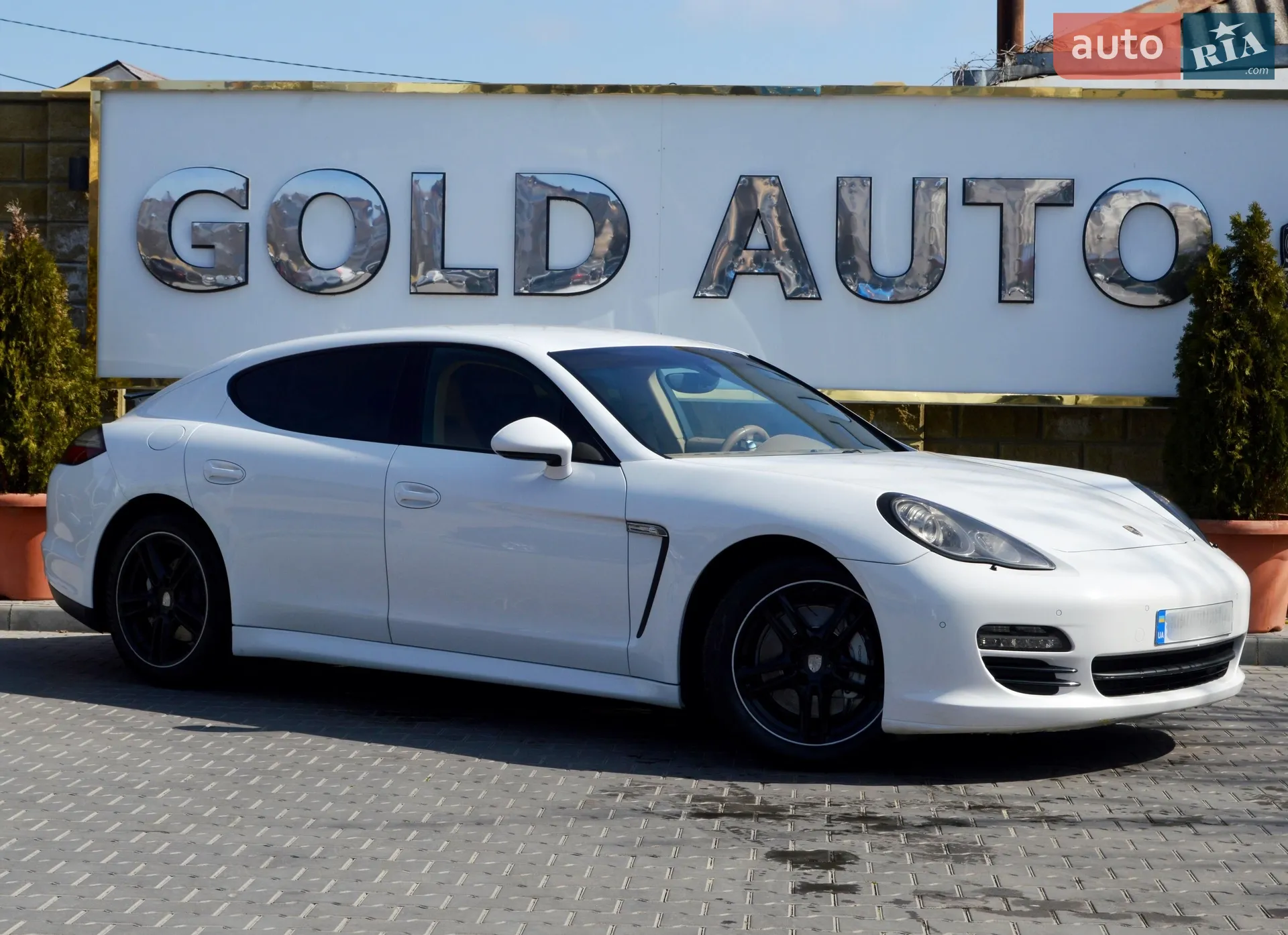 2011 Porsche Panamera - мініатюра 3