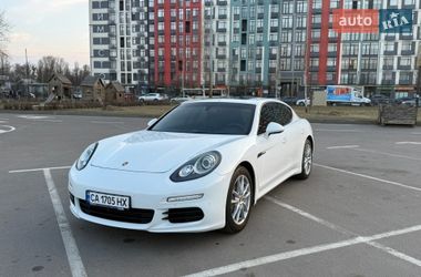 Фастбэк Porsche Panamera 2013 в Киеве