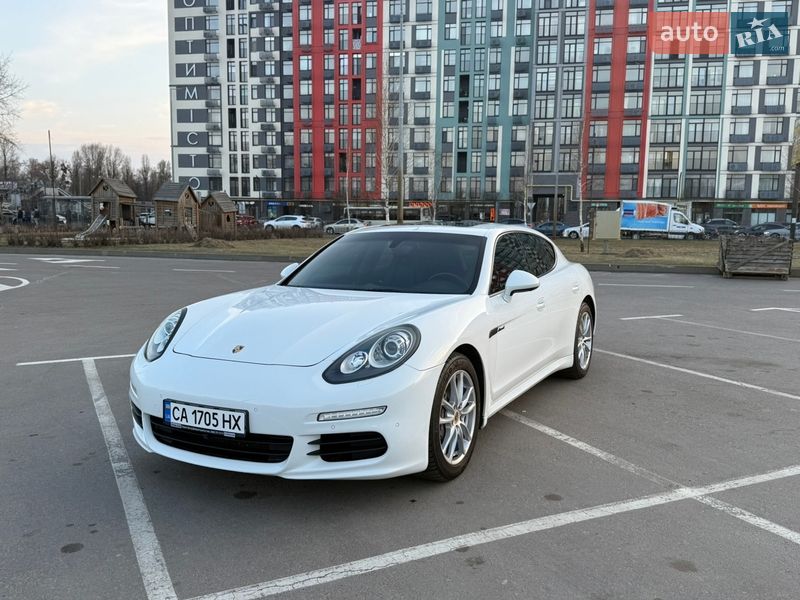 Porsche Panamera 2013
