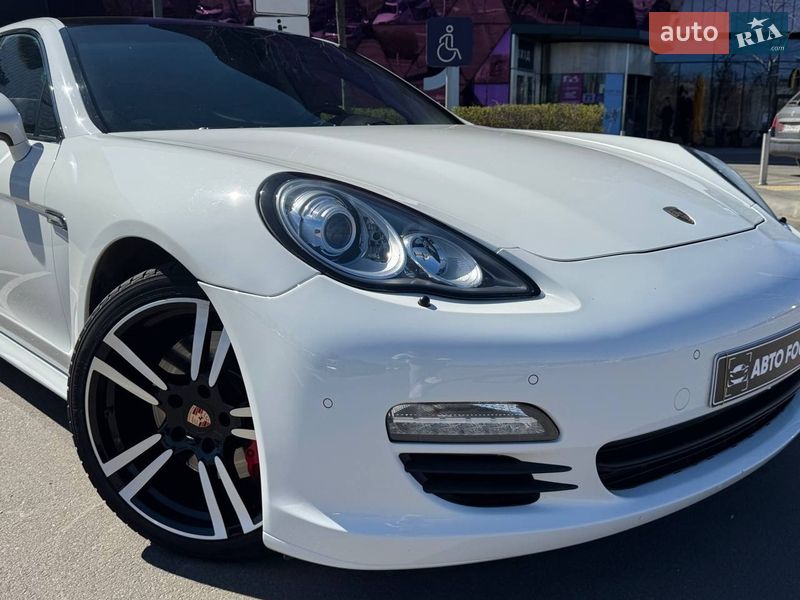 Фастбек Porsche Panamera 2012 в Києві фото 2 Фастбек Porsche Panamera 2012 в Києві