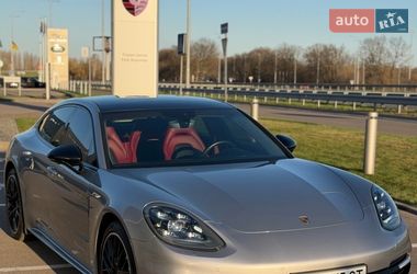 Фастбек Porsche Panamera 2020 в Києві