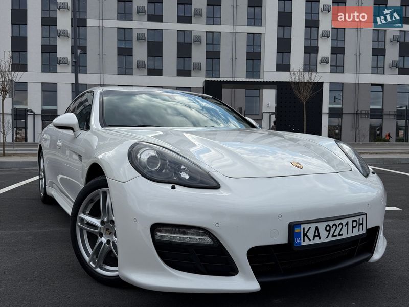 Porsche Panamera 2012