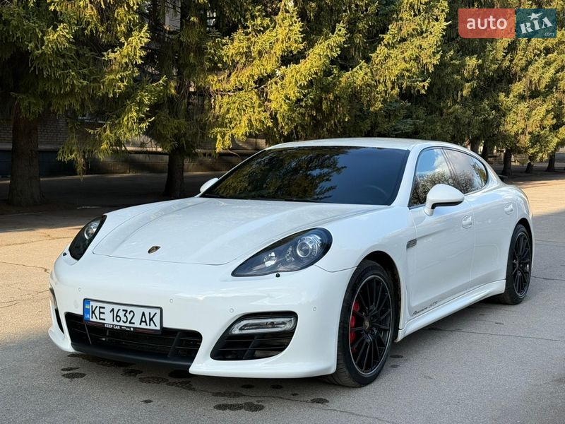 Porsche Panamera 2012