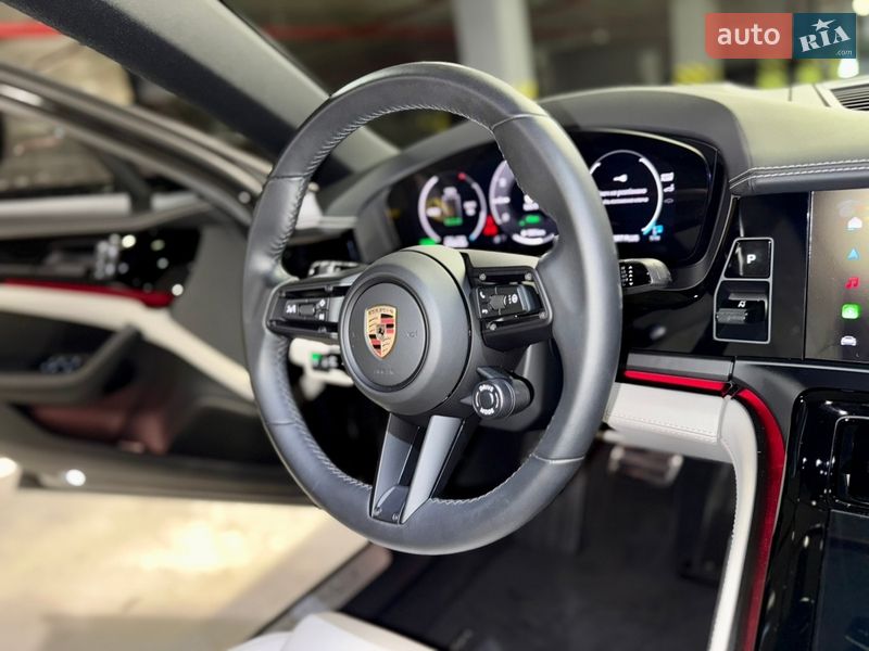 Фастбэк Porsche Panamera 2024 в Киеве фото 49 Фастбэк Porsche Panamera 2024 в Киеве