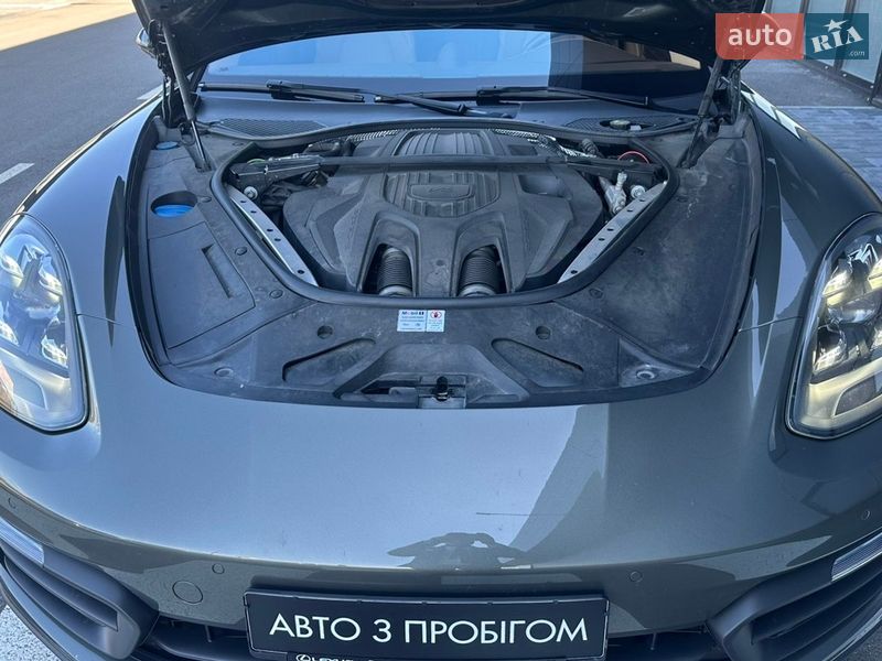 Фастбэк Porsche Panamera 2022 в Киеве фото 17 Фастбэк Porsche Panamera 2022 в Киеве