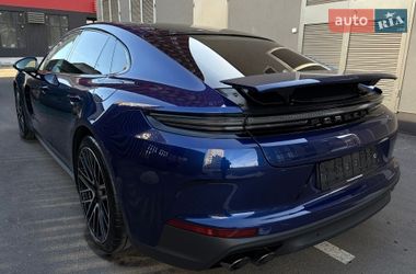 Фастбэк Porsche Panamera 2024 в Киеве