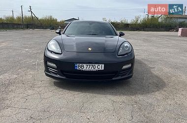 Фастбек Porsche Panamera 2011 в Вінниці