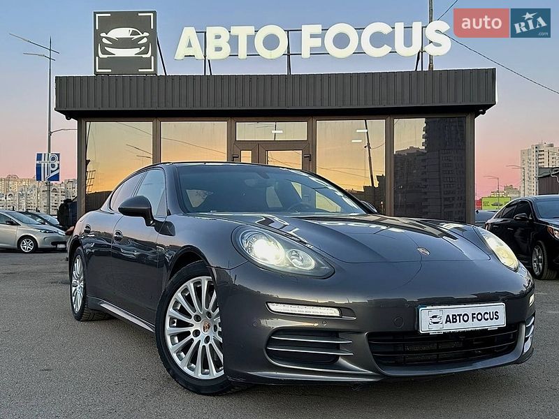 Porsche Panamera 2013