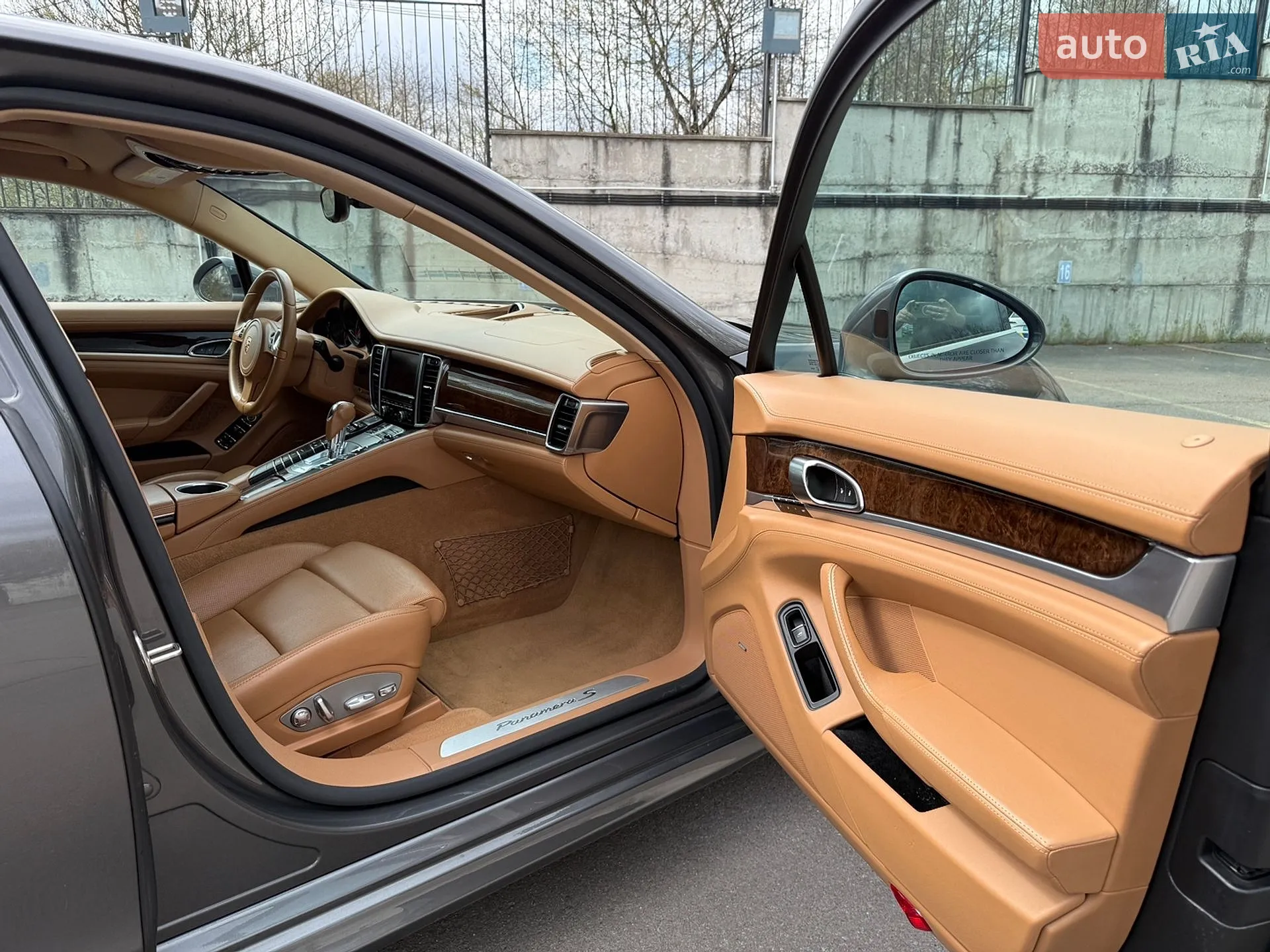 2014 Porsche Panamera - мініатюра 27