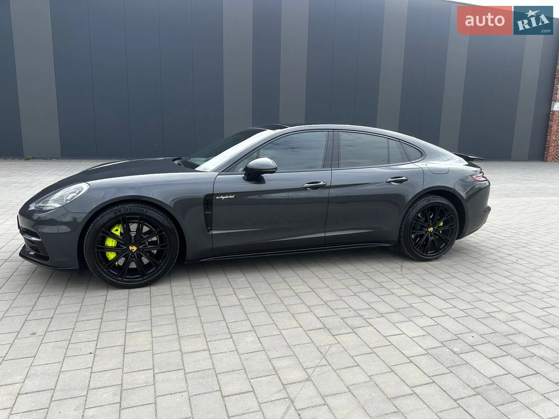 2017 Porsche Panamera - мініатюра 17