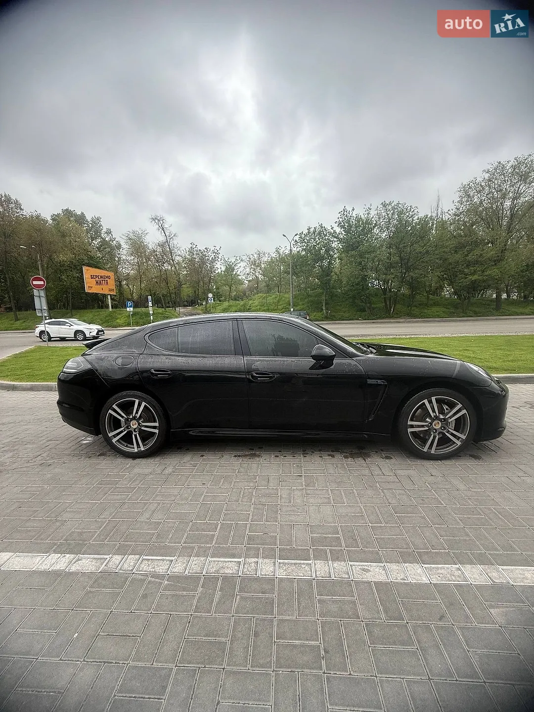 2010 Porsche Panamera - мініатюра 3