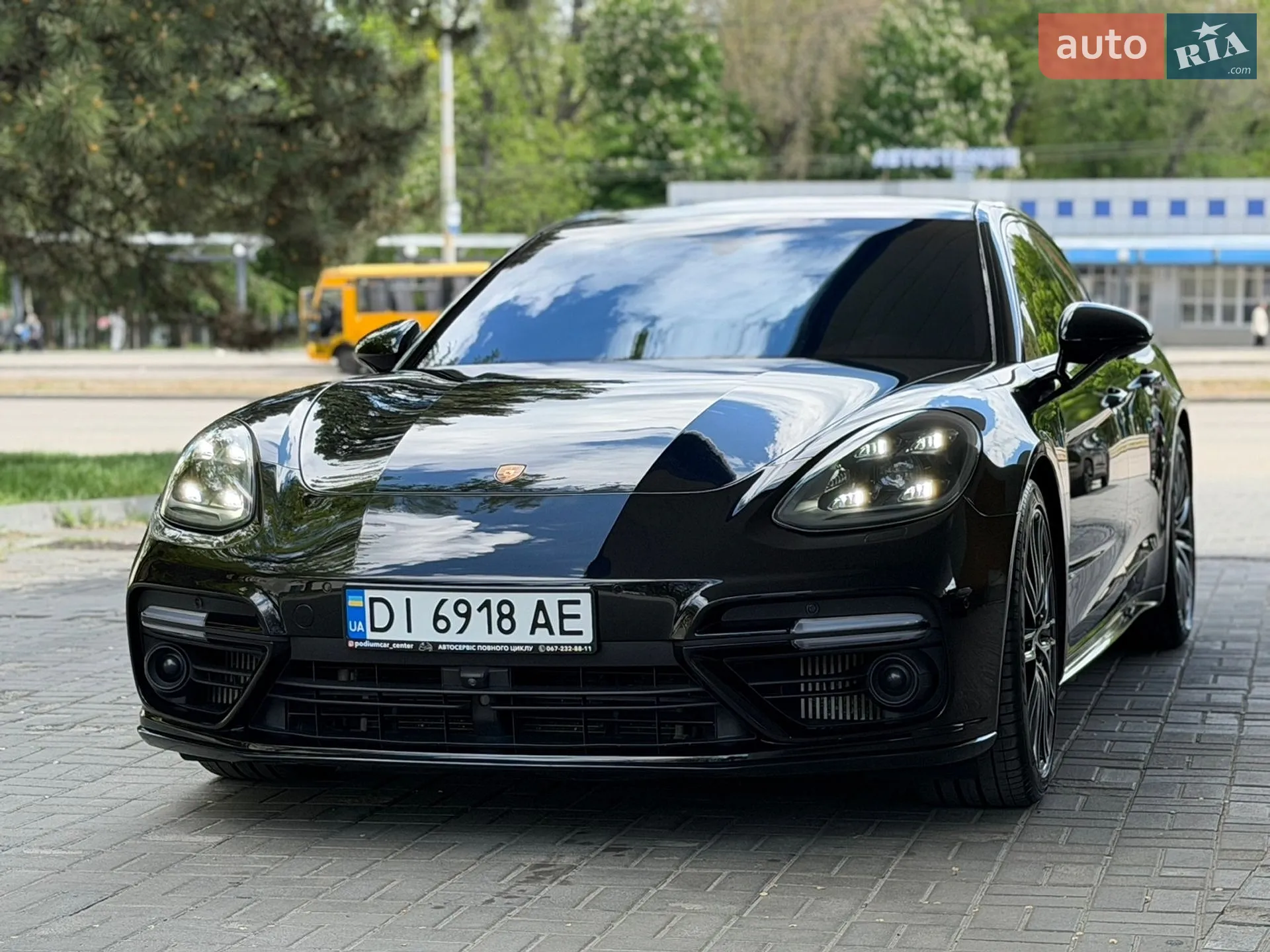 2016 Porsche Panamera - мініатюра 2